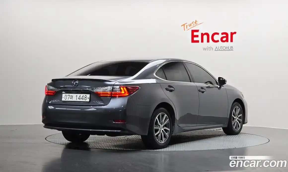 Lexus ES 2018 2.5 Автомат в Москве № 214639, фото 5