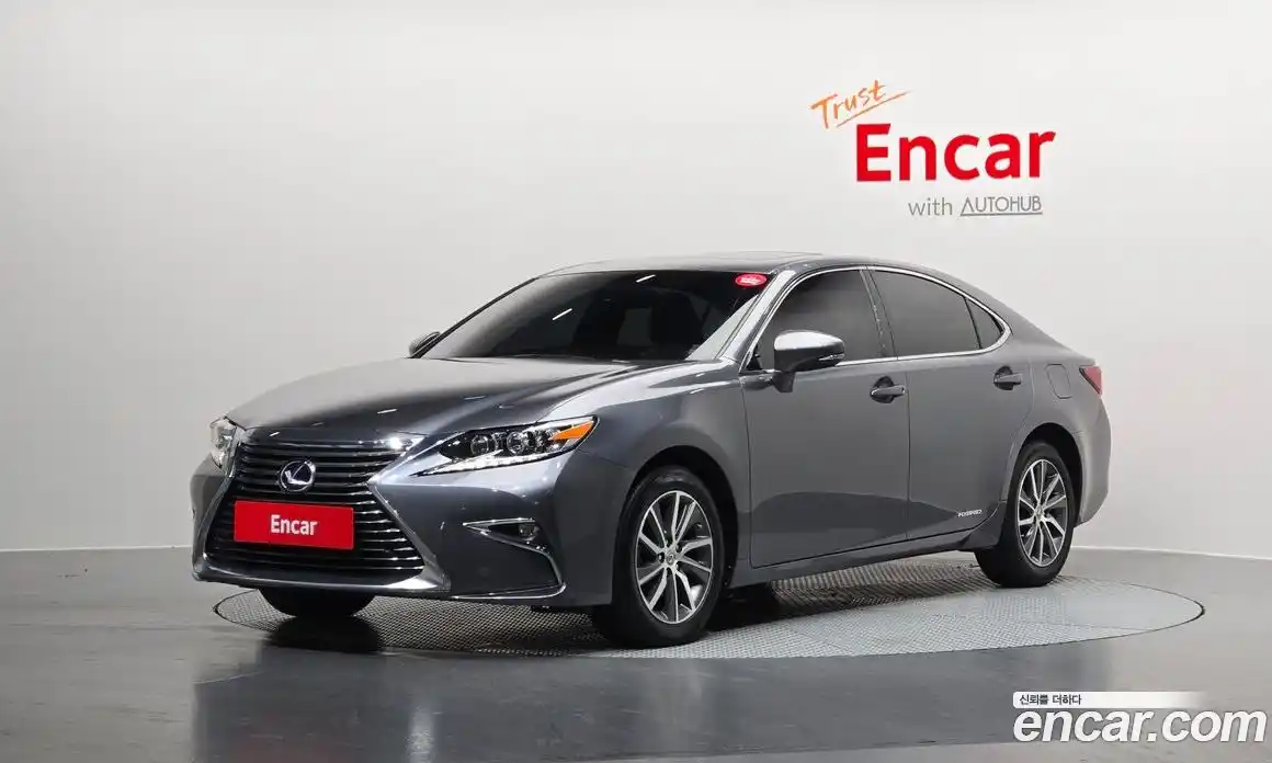 Lexus ES 2018 2.5 Автомат в Москве № 214639, фото 9