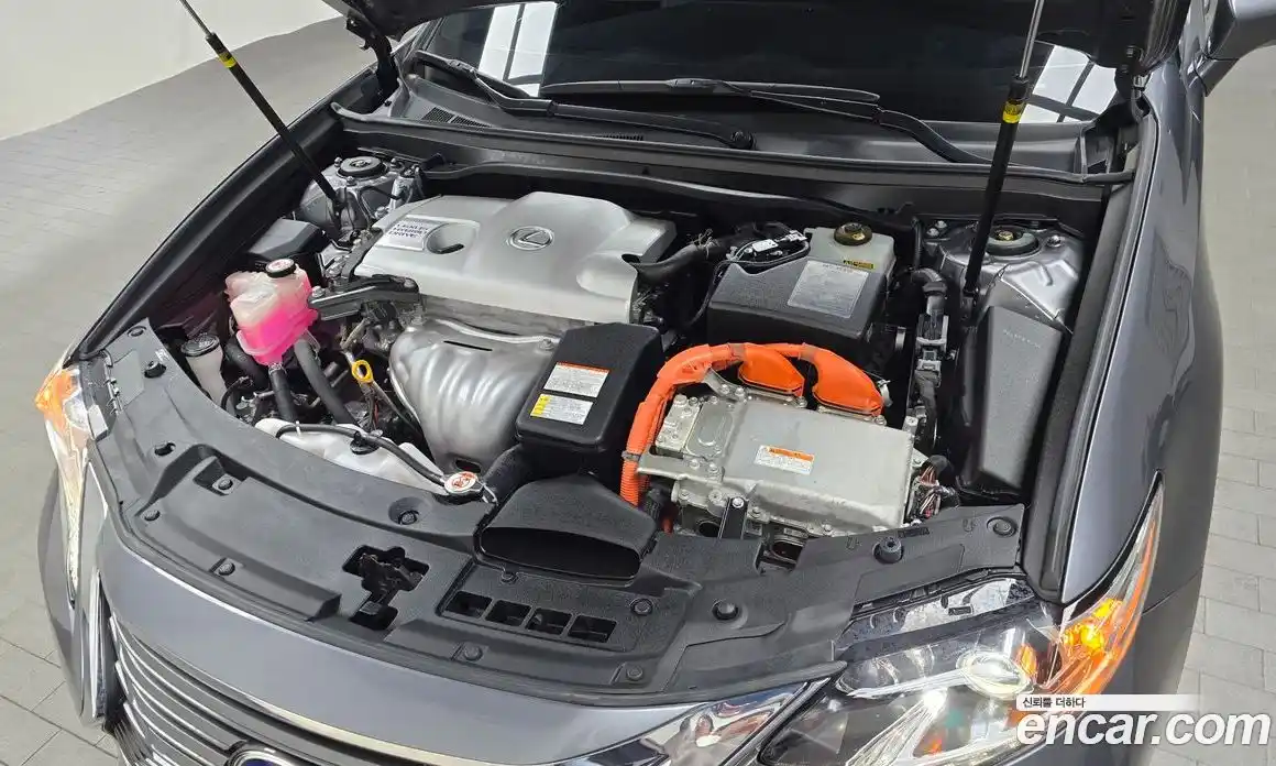 Lexus ES 2018 2.5 Автомат в Москве № 214639, фото 10