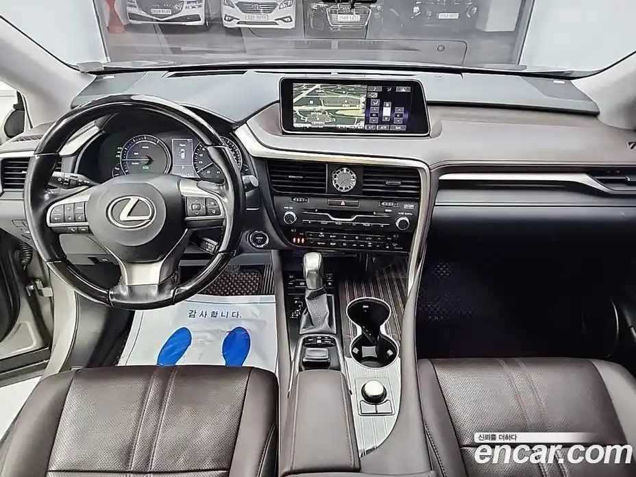 Lexus RX 2017 3.5 Автомат в Москве № 214845, фото 7