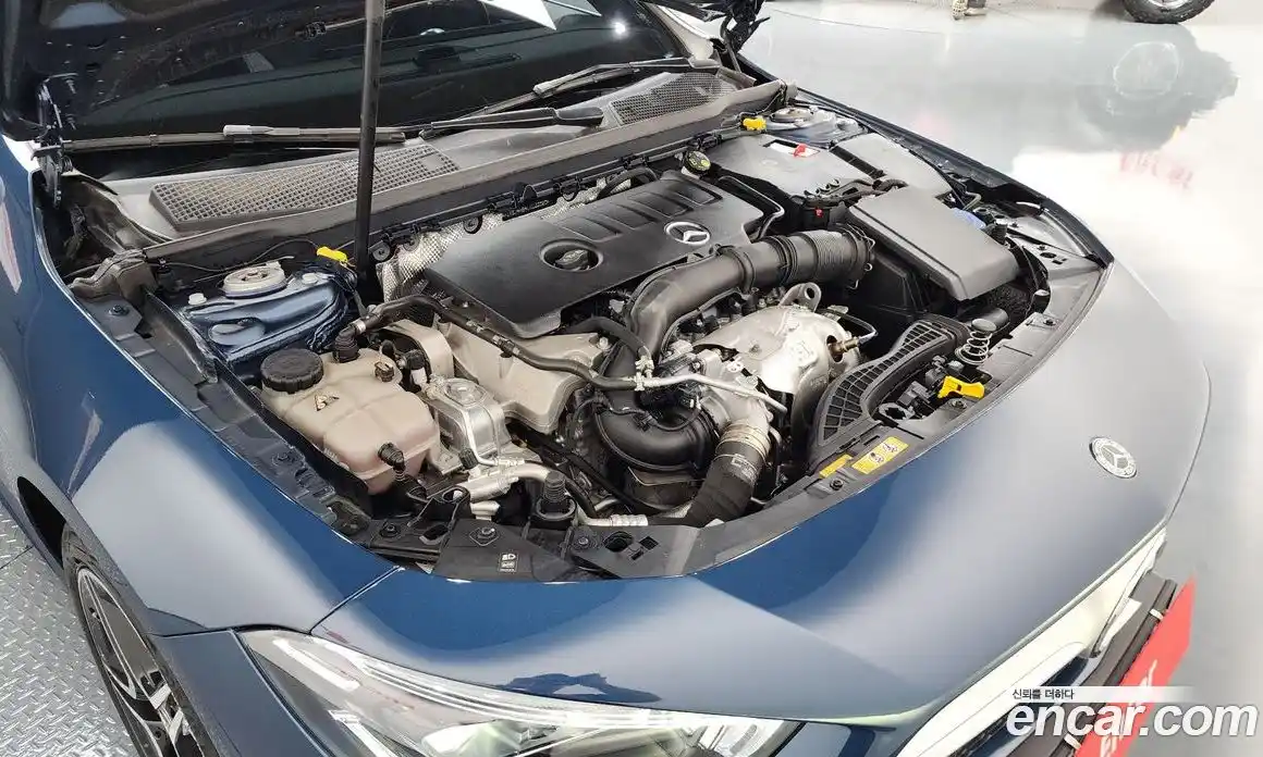 Mercedes-Benz CLA-Class 2020 2.0 Автомат в Москве № 220350, фото 8