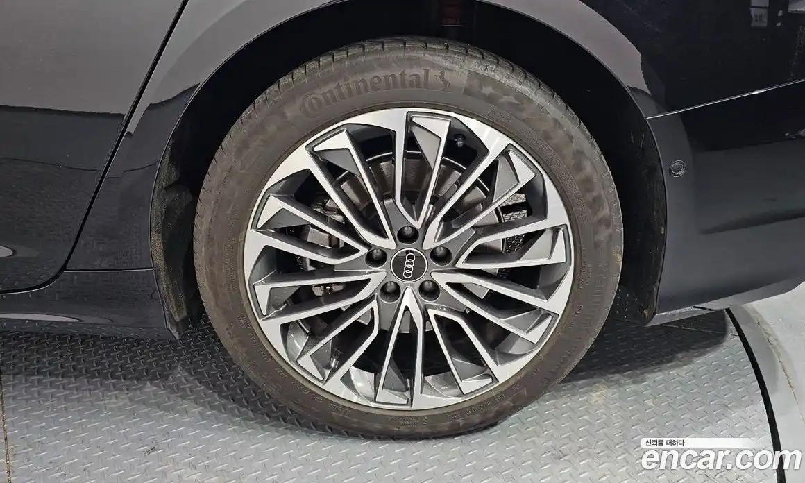 Audi A6 2025 2.0 Автомат в Москве № 220388, фото 9