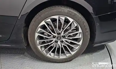 Audi A6 2025 2.0 Автомат в Москве № 220388, миниатюра 9