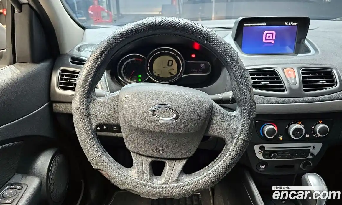 Renault SM3 2018 1.6 Автомат в Москве № 220994, фото 19