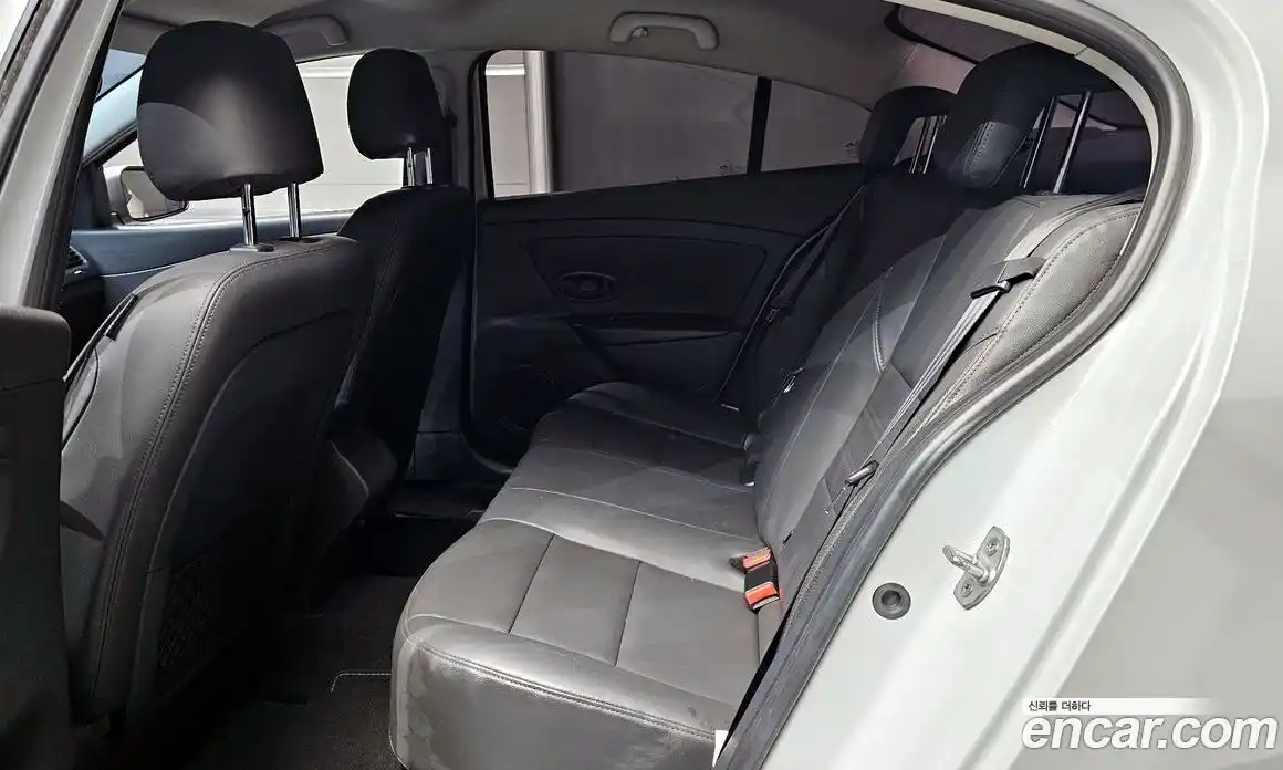 Renault SM3 2018 1.6 Автомат в Москве № 220994, фото 7