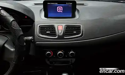 Renault SM3 2018 1.6 Автомат в Москве № 220994, миниатюра 10