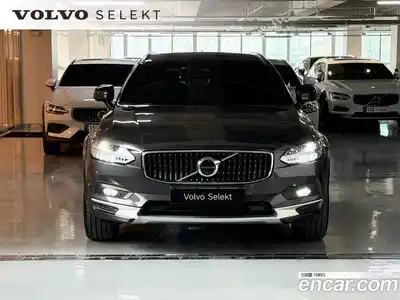 Volvo V90 2024 2.0 Автомат в Москве № 222134, миниатюра 3