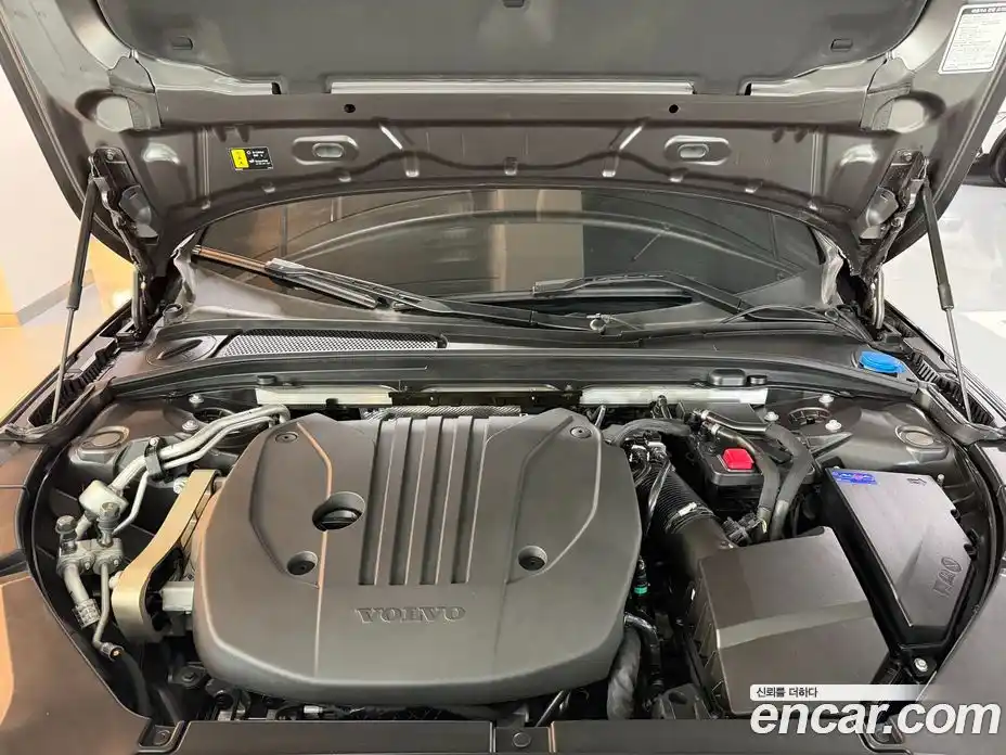 Volvo V90 2024 2.0 Автомат в Москве № 222134, фото 6