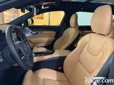 Volvo V90 2024 2.0 Автомат в Москве № 222134, миниатюра 10