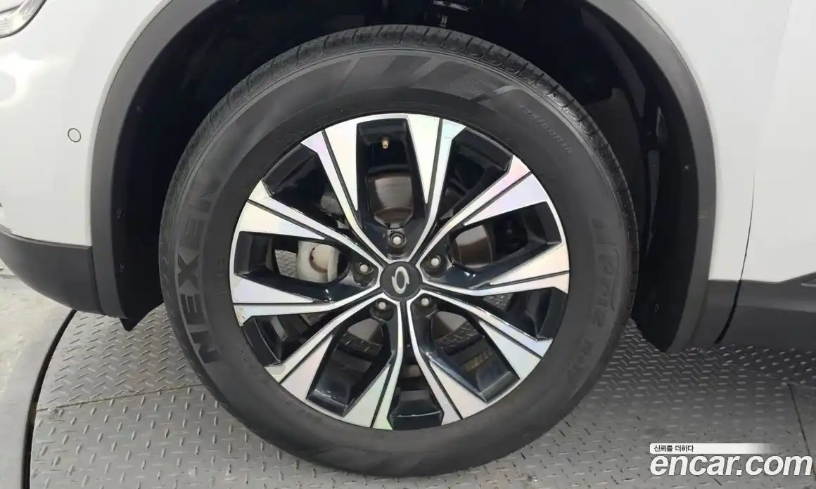 Renault QM6 2023 2.0 Автомат в Москве № 223519, фото 13