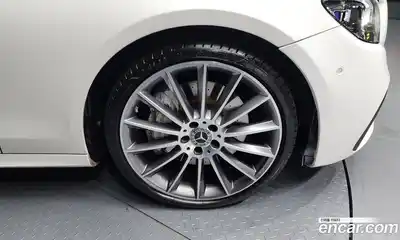 Mercedes-Benz E-Class 2022 2.0 Автомат в Москве № 224810, миниатюра 8