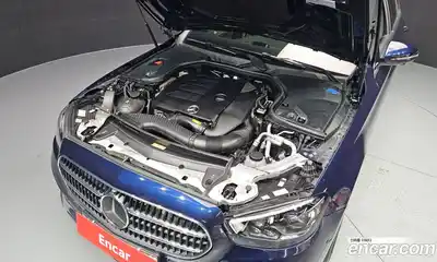 Mercedes-Benz E-Class 2021 2.0 Автомат в Москве № 225110, миниатюра 2