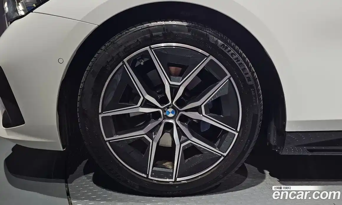 BMW 5-Series 2024 2.0 Автомат в Москве № 227854, фото 11