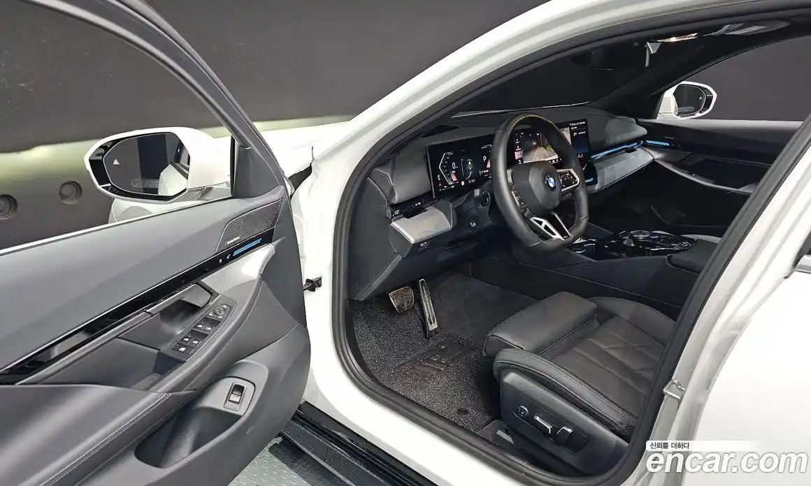 BMW 5-Series 2024 2.0 Автомат в Москве № 227854, фото 16