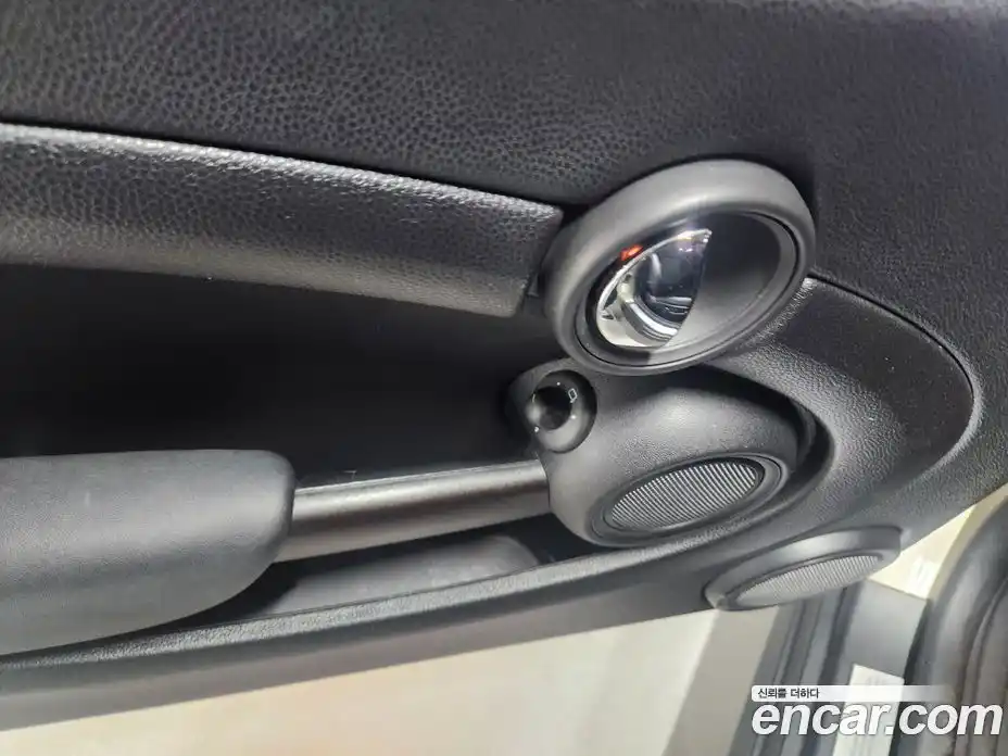 Mini Cooper 2013 1.6 Автомат в Москве № 228498, фото 13