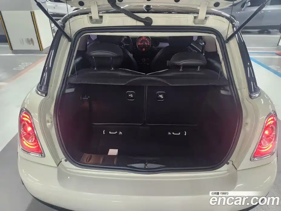 Mini Cooper 2013 1.6 Автомат в Москве № 228498, фото 15