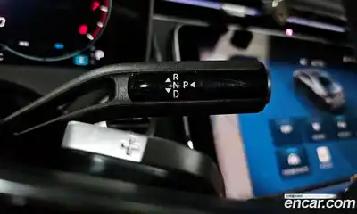 Mercedes-Benz E-Class 2025 2.0 Автомат в Москве № 229453, миниатюра 9