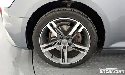 Audi A4 2019 2.0 Автомат в Москве № 230177, миниатюра 5