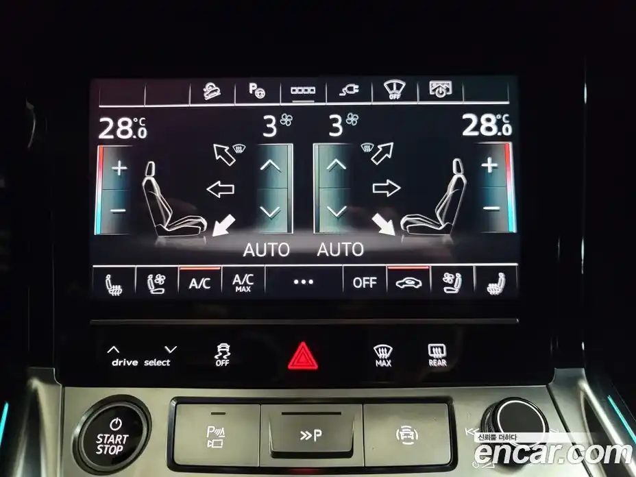 Audi Q8 e-tron 2024 0.3 Автомат в Москве № 230302, фото 18