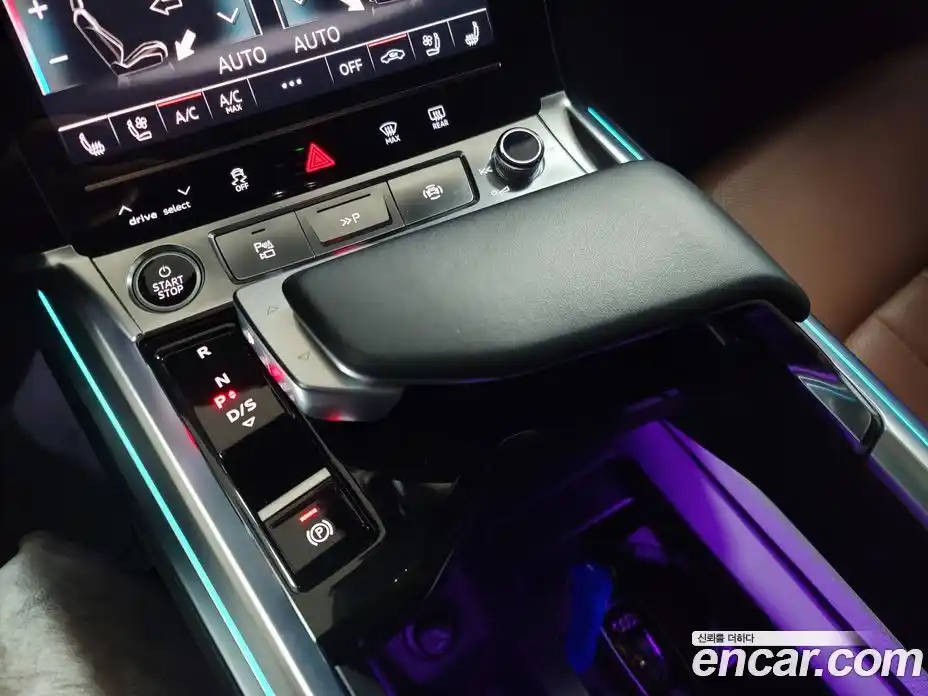 Audi Q8 e-tron 2024 0.3 Автомат в Москве № 230302, фото 9