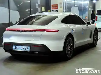 Porsche Taycan 2022 Автомат в Москве № 231018, миниатюра 4