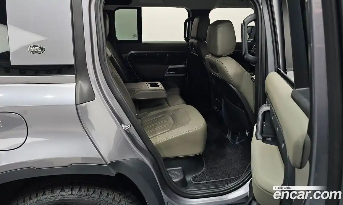 Land Rover Defender 2020 2.0 Автомат в Москве № 231296, фото 8