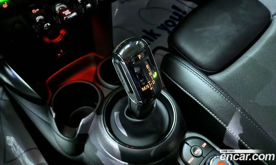 Mini Cooper 2020 1.5 Автомат в Москве № 231433, фото 16