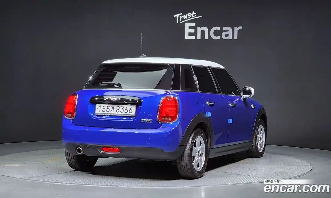 Mini Cooper 2020 1.5 Автомат в Москве № 231433, фото 17
