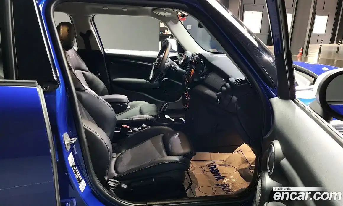 Mini Cooper 2020 1.5 Автомат в Москве № 231433, фото 18