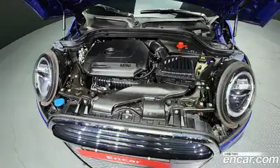 Mini Cooper 2020 1.5 Автомат в Москве № 231433, миниатюра 3