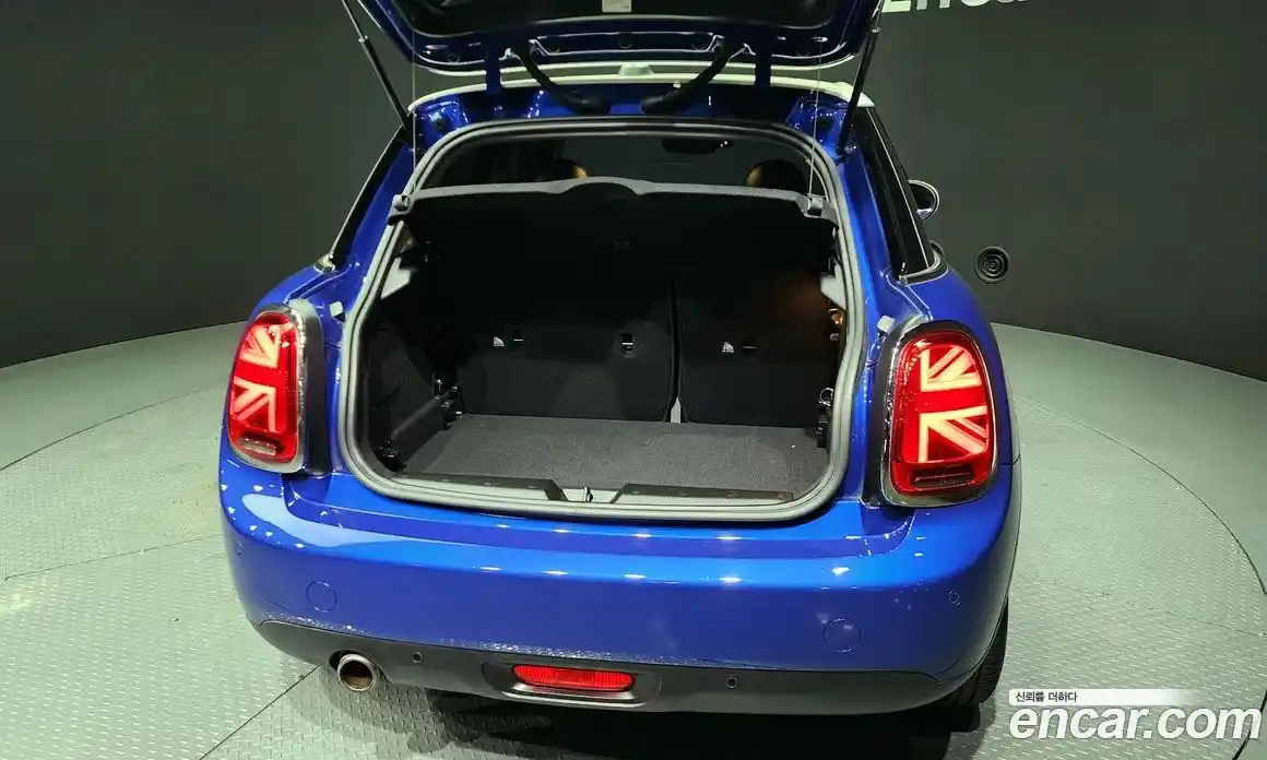 Mini Cooper 2020 1.5 Автомат в Москве № 231433, фото 10