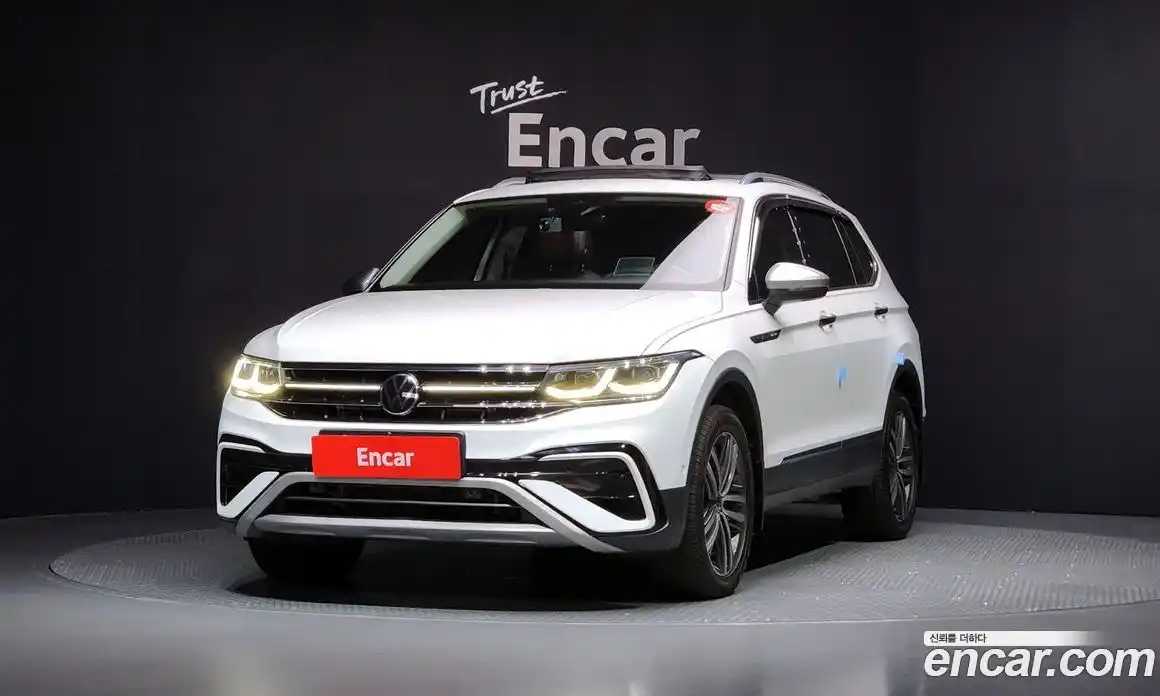 Volkswagen Tiguan 2023 2.0 Автомат в Москве № 232075, фото 13