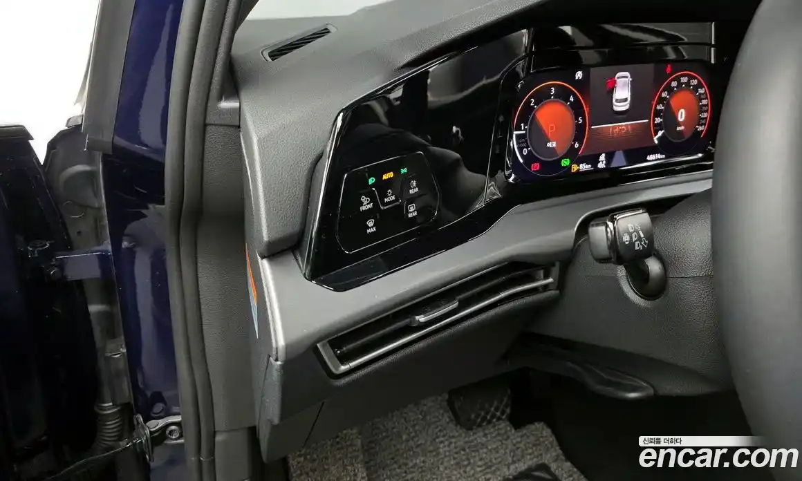 Volkswagen Golf 2022 2.0 Автомат в Москве № 232113, фото 12