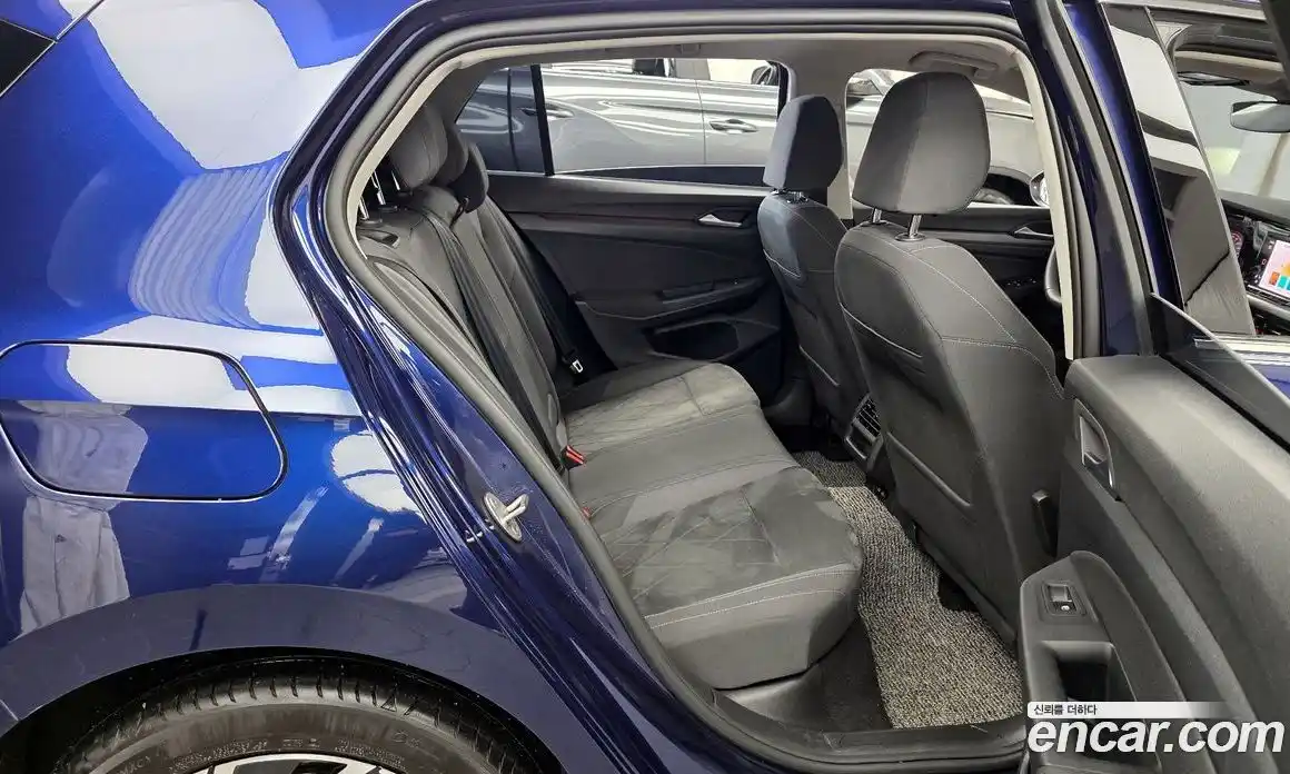 Volkswagen Golf 2022 2.0 Автомат в Москве № 232113, фото 15