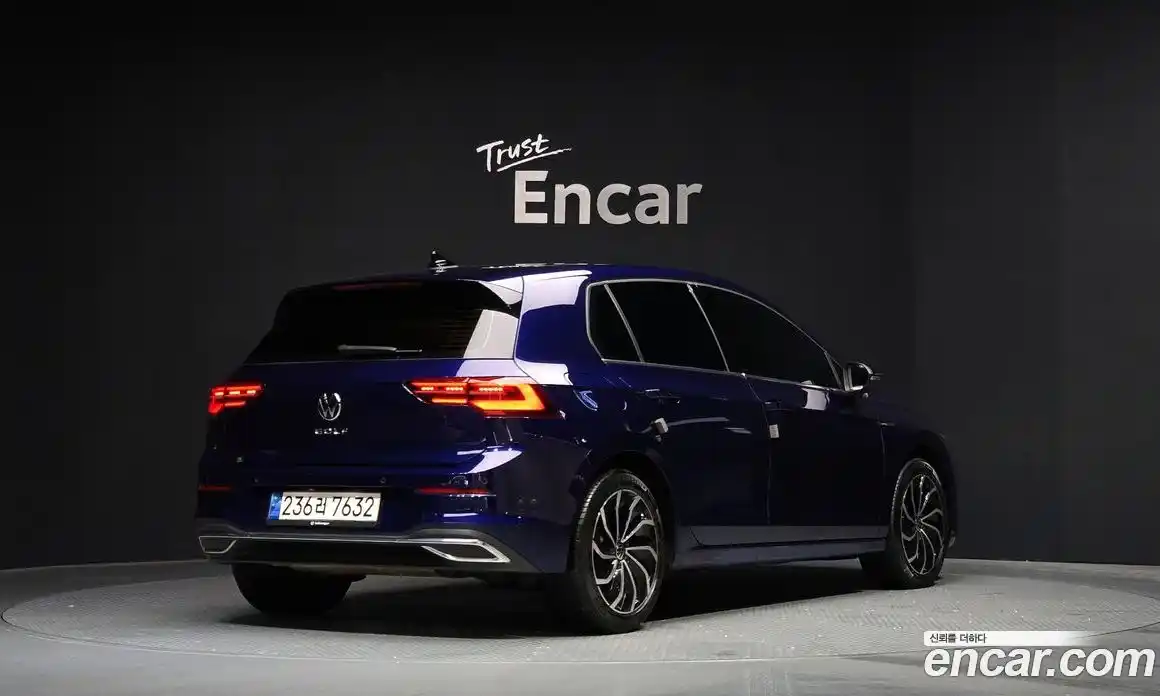 Volkswagen Golf 2022 2.0 Автомат в Москве № 232113, фото 9