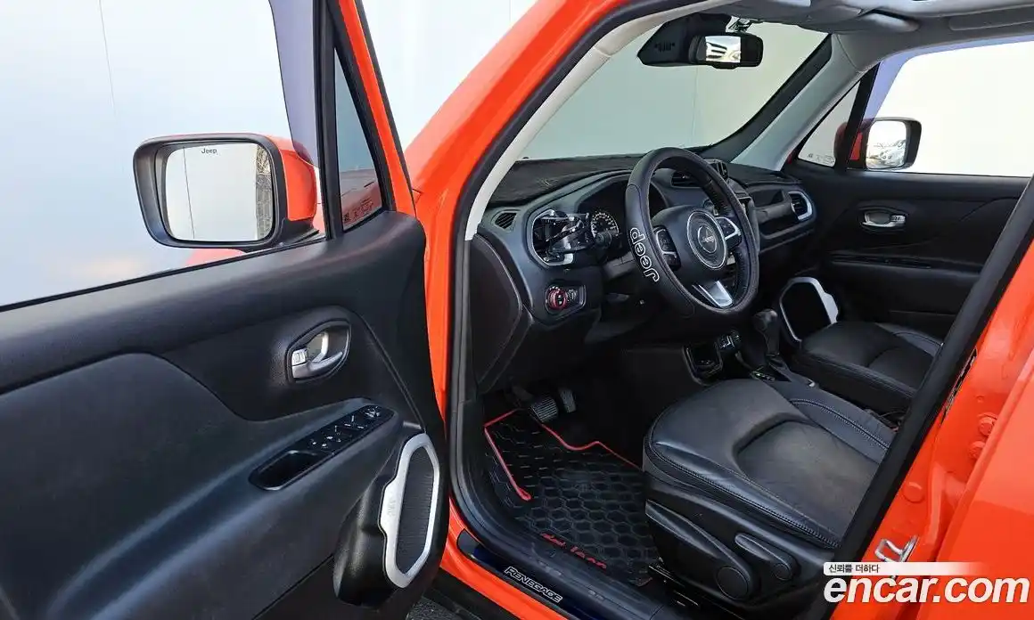 Jeep Renegade 2018 2.4 Автомат в Москве № 232562, фото 14