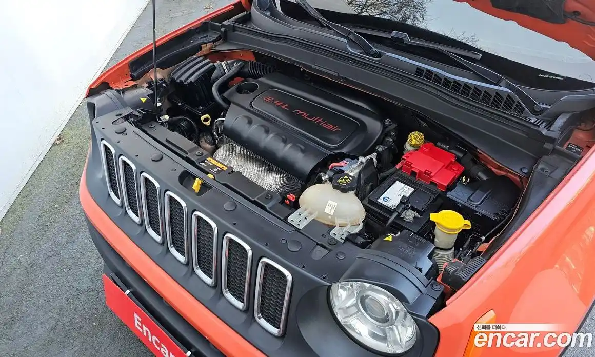 Jeep Renegade 2018 2.4 Автомат в Москве № 232562, фото 19