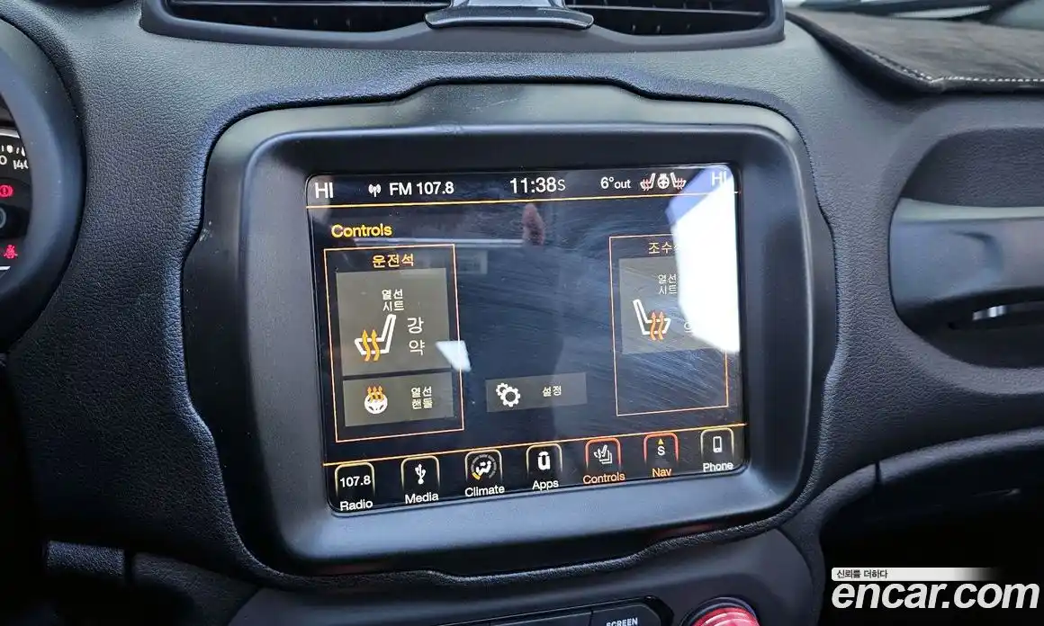 Jeep Renegade 2018 2.4 Автомат в Москве № 232562, фото 20