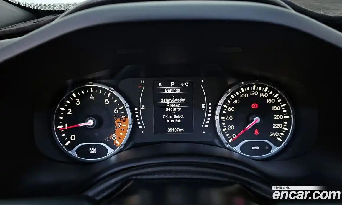 Jeep Renegade 2018 2.4 Автомат в Москве № 232562, фото 8