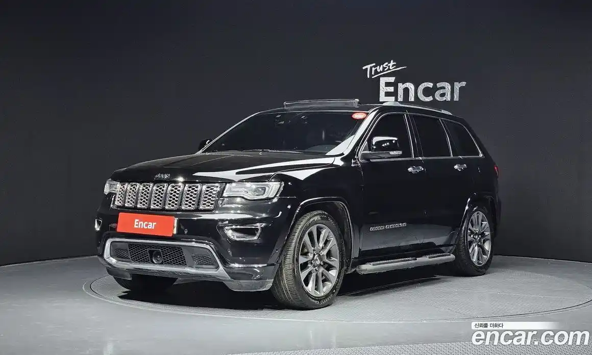 Jeep Cherokee 2018 3.6 Автомат в Москве № 232709, фото 14