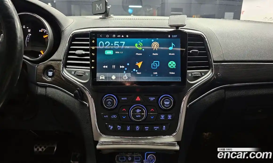 Jeep Cherokee 2018 3.6 Автомат в Москве № 232709, фото 16