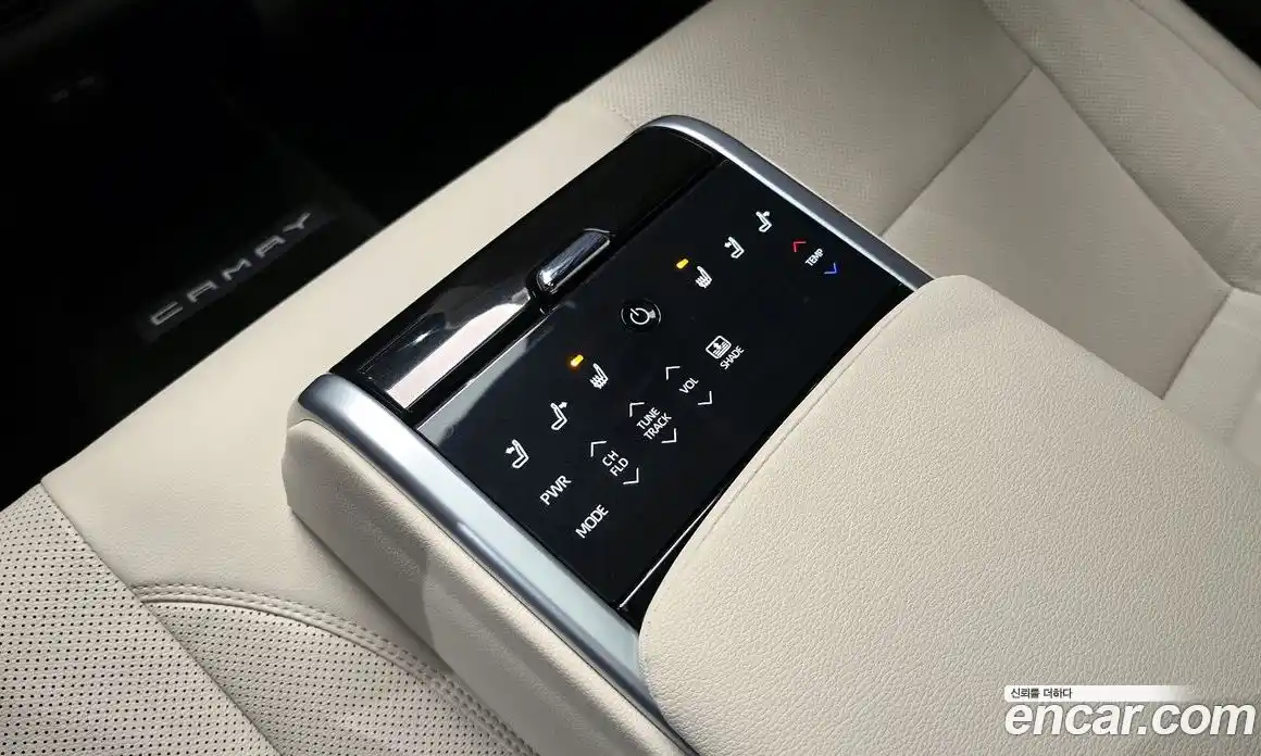 Toyota Camry 2025 2.5 Автомат в Москве № 232819, фото 11