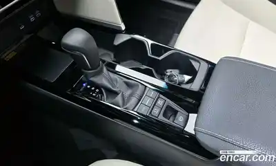 Toyota Camry 2025 2.5 Автомат в Москве № 232819, миниатюра 2