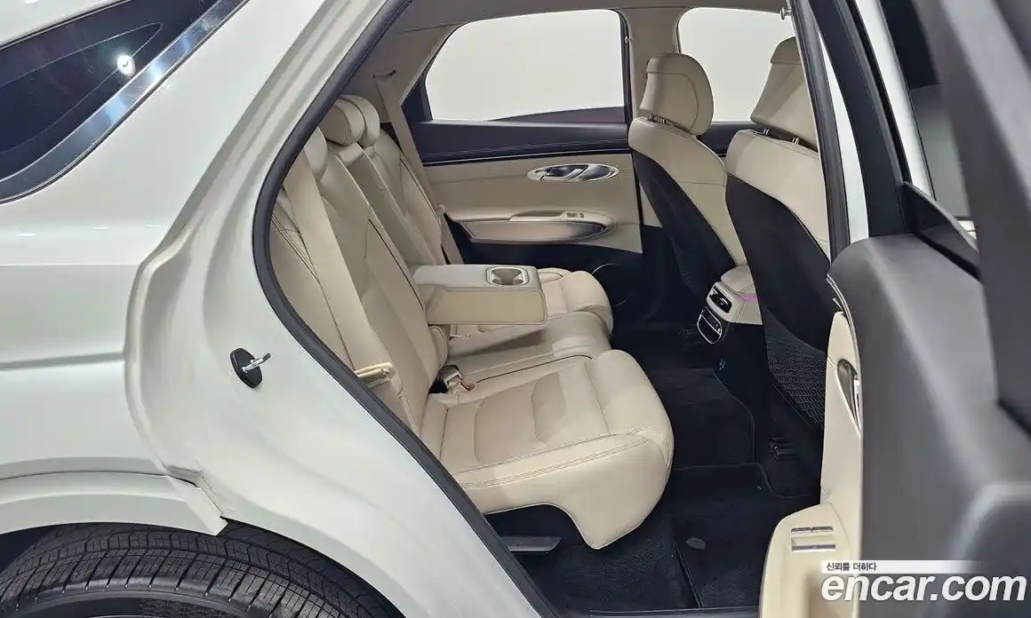 Genesis GV70 2021 2.5 Автомат в Москве № 23968, фото 17