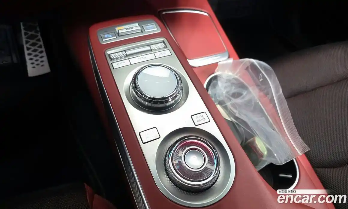 Genesis GV70 2021 2.5 Автомат в Москве № 24021, фото 4