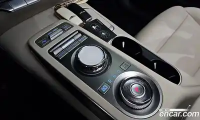 Genesis GV70 2024 2.5 Автомат в Москве № 24416, миниатюра 12