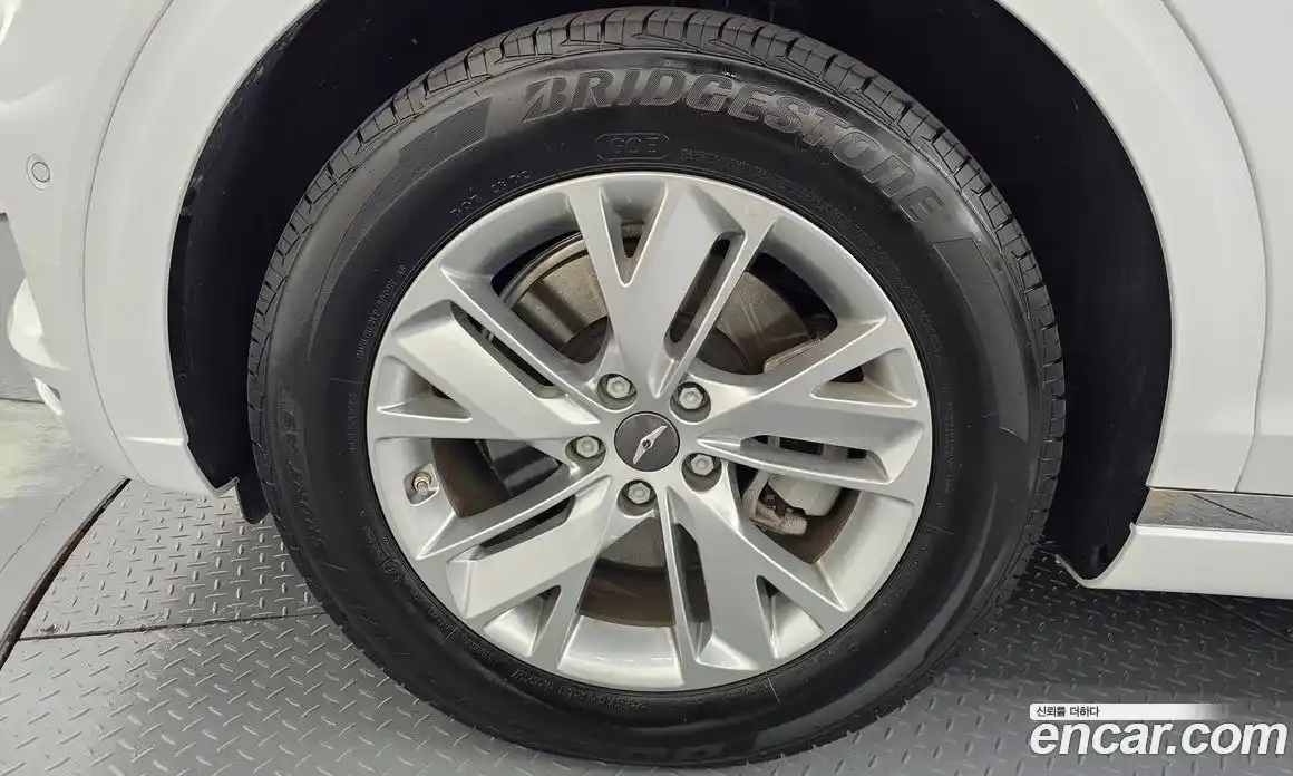 Genesis GV70 2024 2.5 Автомат в Москве № 24416, фото 13