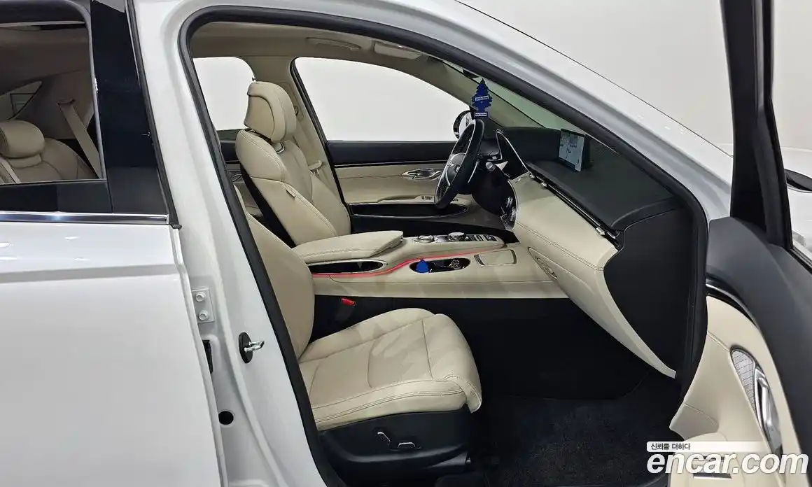 Genesis GV70 2024 2.5 Автомат в Москве № 24416, фото 6