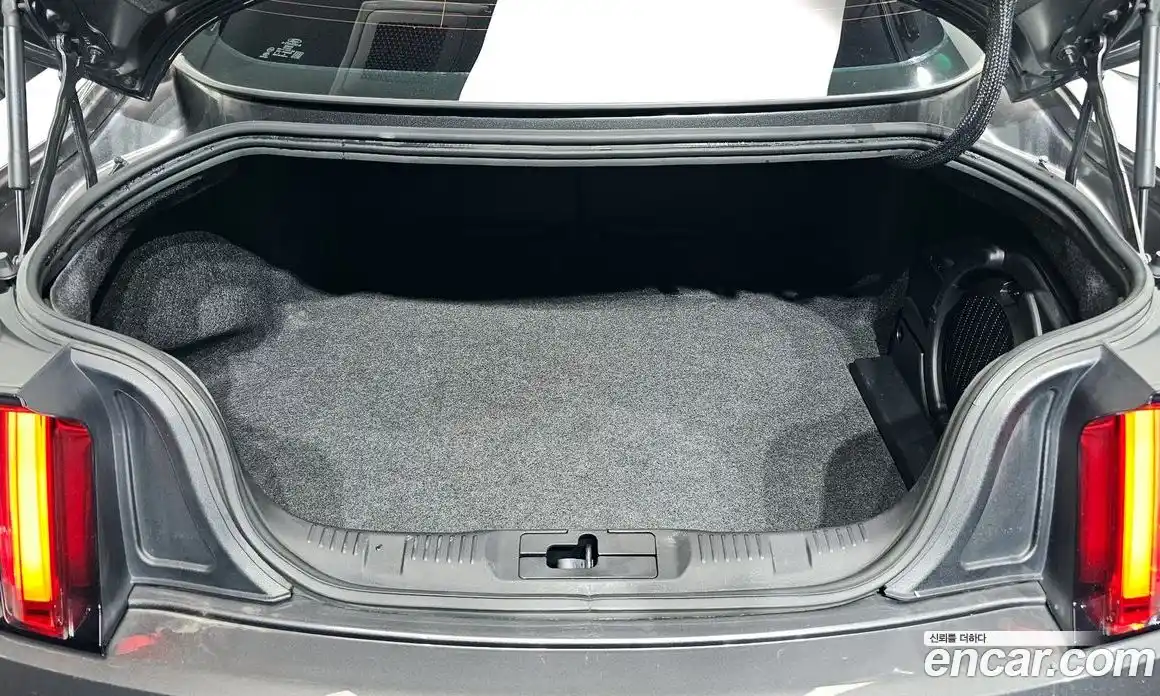 Ford Mustang 2016 2.3 Автомат в Москве № 245689, фото 19