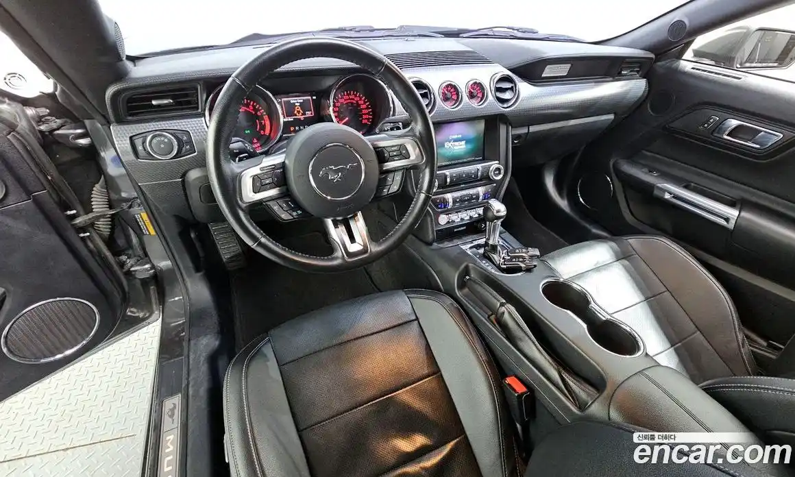 Ford Mustang 2016 2.3 Автомат в Москве № 245689, фото 20